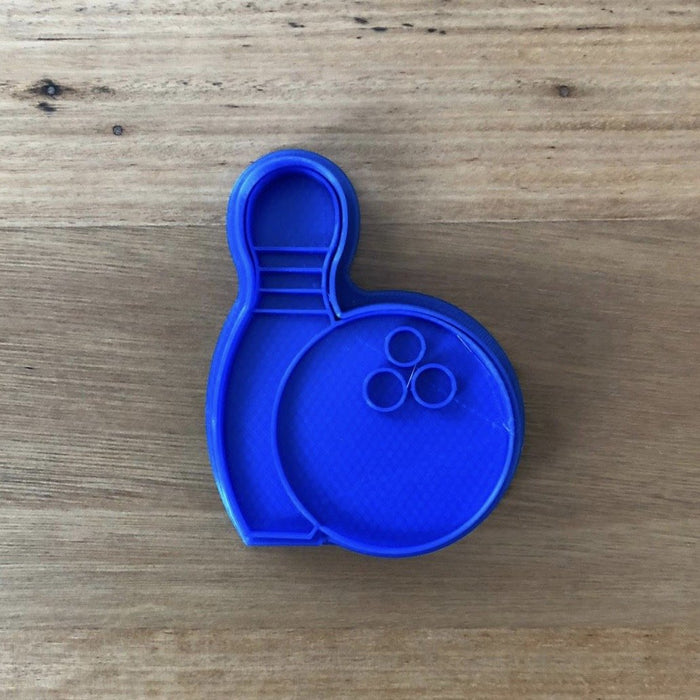 Bowling Ball and Pin Cookie Cutter & Optional Stamp measures approx. 90mm / 3.5” tall by 68mm / 2.7” wide.  This design comes with the option of the outline cutter only, or with the optional stamp which you can use to help with decorating, or to stamp into a plain cookie.