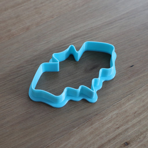 Bat Cookie Cutter perfect for Halloween. We have 2 sizes mm(h) x mm(w)  Small: 45mm x 78mm  Large: 50mm x 96mm  Be sure to  check out our other Halloween theme cutters by searching "Halloween" in the search bar.