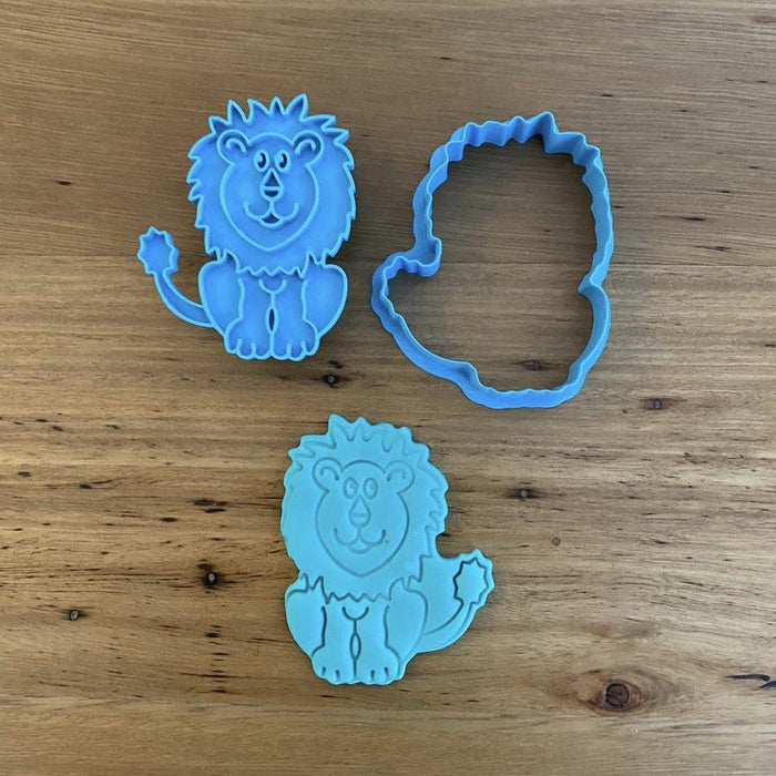 Lion Cookie Cutter & Optional Stamp measures approx 70mm tall and 60mm wide at the widest part  See our complete Animal range by searching "Animals", or "Safari" in our search area. Don't see what you want, no problem, just ask and we can add it!