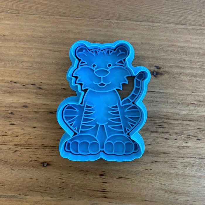 Tiger Cookie Cutter & Optional Stamp measures approx 70mm tall and 55mm wide at the widest part  See our complete Animal range by searching "Animals", or "Safari" in our search area. Don't see what you want, no problem, just ask and we can add it!