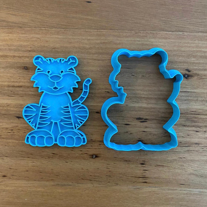 Tiger Cookie Cutter & Optional Stamp measures approx 70mm tall and 55mm wide at the widest part  See our complete Animal range by searching "Animals", or "Safari" in our search area. Don't see what you want, no problem, just ask and we can add it!