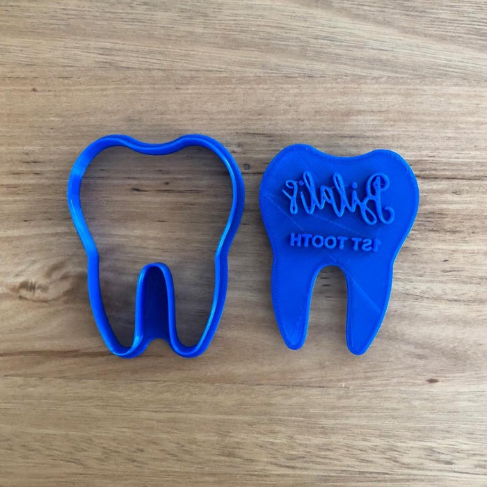 Baby's 1st Tooth cutter and optional stamp (choose your text*) measures approx 80mm high x 60mm wide  *If you want the stamp customised, please email us at info@cookiecutterstore.com.au before hand and we will advise if the text will fit and / or if the overall size needs adjusting to suit. Customisation is included in the stamp price. You can add your Baby's name with "1st Tooth" below it!