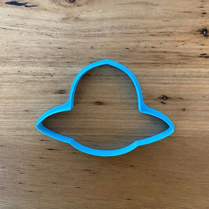UFO Cookie Cutter and Optional Stamp measures approx. 75mm tall by 110mm wide.  This UFO design comes with the option of the outline cutter, or with the perfectly fitting Emboss  Also, don't miss our other Space themed cookie cutters, search for "Space" in our search bar