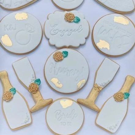 Champagne Wine Glass Cookie Cutter measures approx. 90mm tall.  Why not pair it with our Champagne bottle measuring 100mm tall? Select the options to bundle and save when you order!  Bottle and Glass Cookies made by @littlecookieandcakeco  
