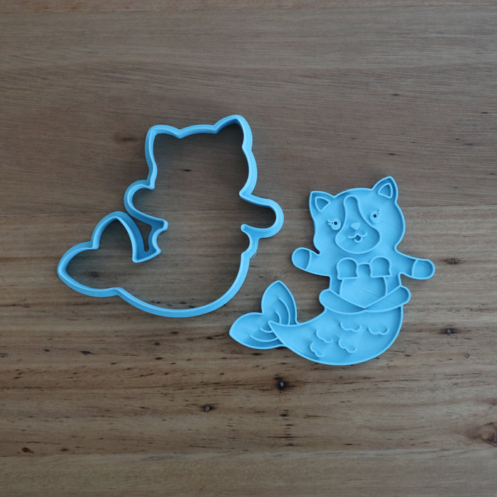 MerCat Cookie Cutter and optional Stamp measures approx. 100mm tall by xxmm wide.  This MerCat can bought as the cookie cutter outline only or with the fondant stamp as a set. The mystical MerCat is a very sought after Mermaid Cat, perfect for those magically themed parties of the infamous Mermaid Cat hybrid.   
