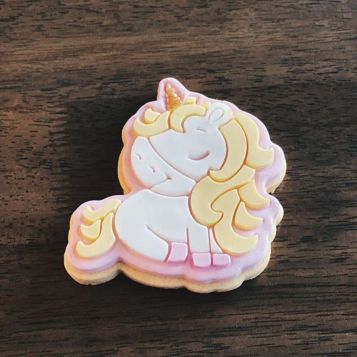 Unicorn Style 2 Sitting Cookie Cutter with Stamp